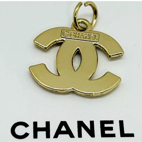Chanel Zipper Pull Pendant, White Quilted, Gold, 22mm, Stamped - Picture 7 of 11